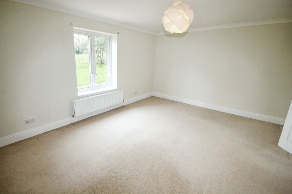 3 bedroom Semi Detached Bungalow to rent, Gypsy Lane, Ferryhill, DL17 ...
