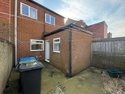 3 bedroom Mid Terrace House for sale