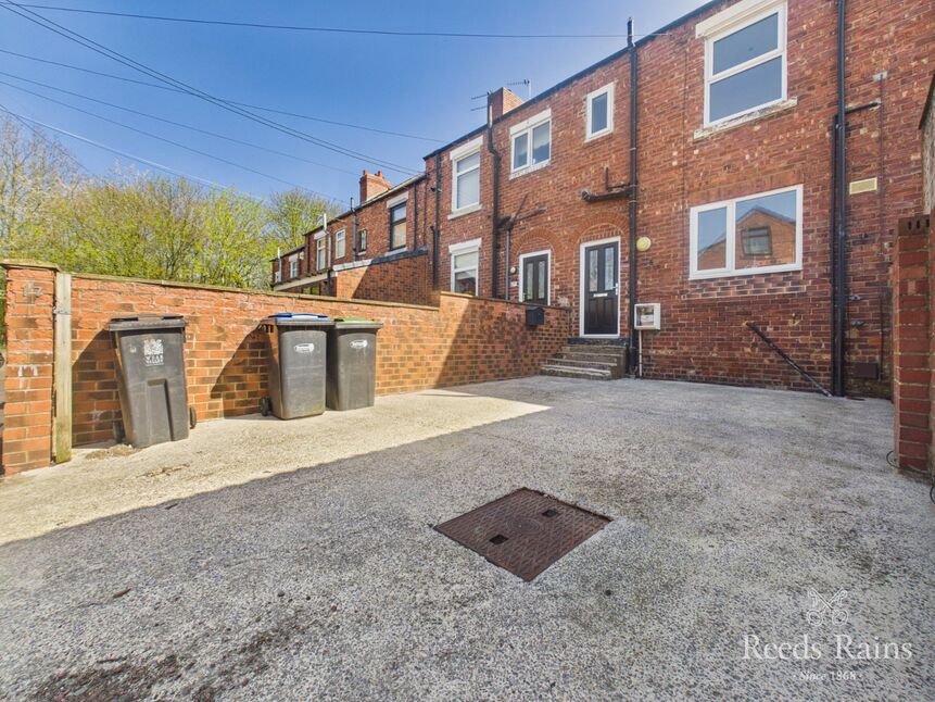 Main image of 3 bedroom Mid Terrace House for sale, Eldon Bank, Eldon, Durham, DL14