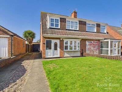 Throckley Avenue, 3 bedroom Semi Detached House for sale, £169,995