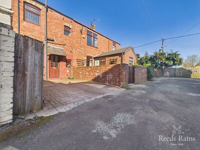 2 bedroom House for sale