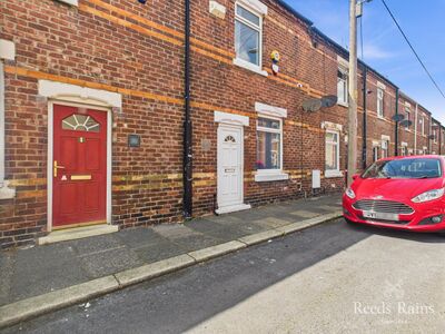 Tenth Street, 2 bedroom Mid Terrace House to rent, £425 pcm