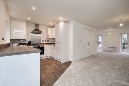 4 bedroom End Terrace House for sale