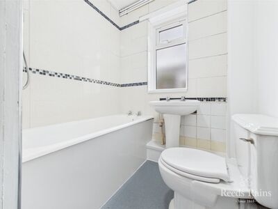 2 bedroom  Flat for sale