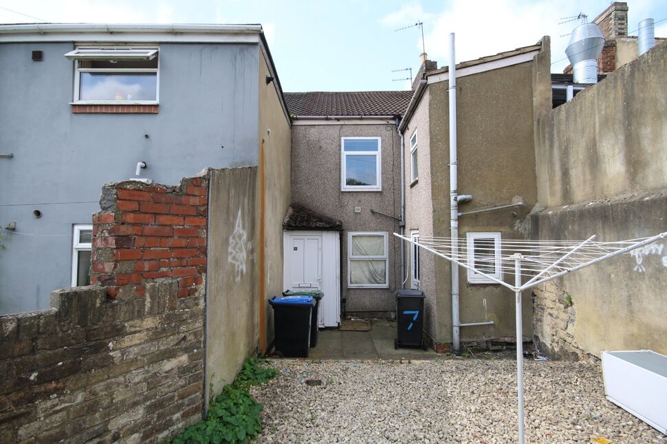 Main image of 1 bedroom House to rent, Commercial Street, Willington, Durham, DL15