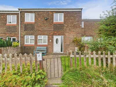 Briardene, 3 bedroom Mid Terrace House for sale, &pound;70,000