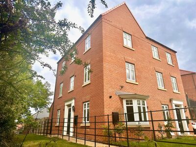 Muirfield, 4 bedroom Semi Detached House to rent, £1,795 pcm