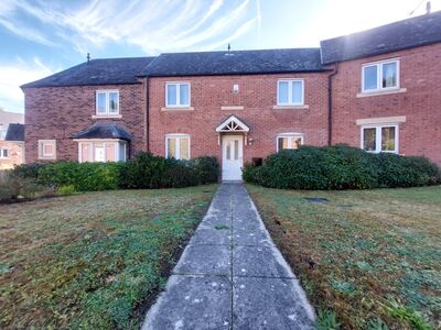 3 bedroom Mid Terrace House for sale
