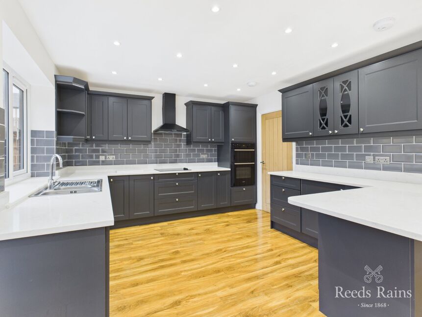 Kitchen / Living Space
