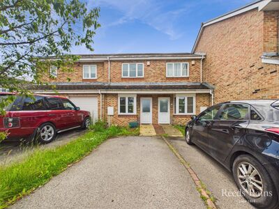 2 bedroom Mid Terrace House to rent