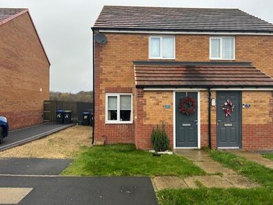 2 bedroom Semi Detached House for sale