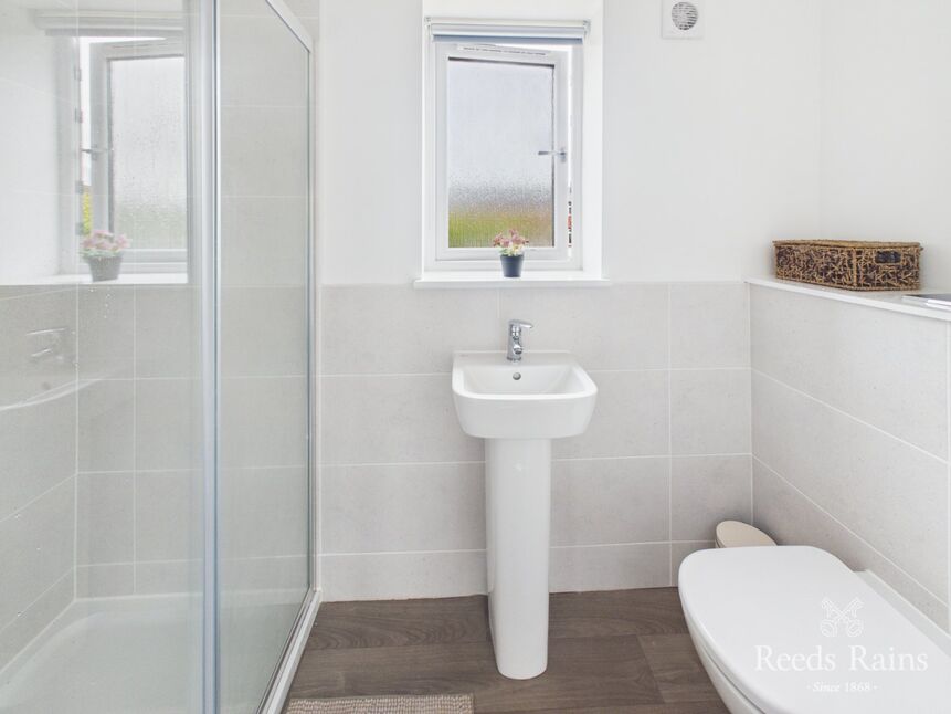 En-Suite Bathroom