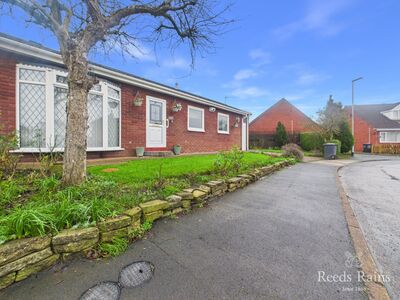 3 bedroom Semi Detached Bungalow for sale