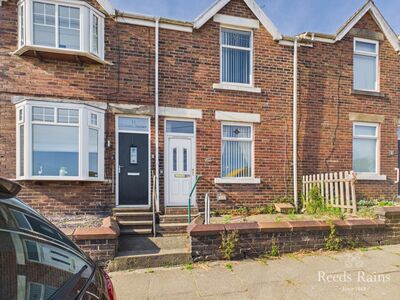 Waltons Terrace, 2 bedroom Mid Terrace House to rent, &pound;450 pcm