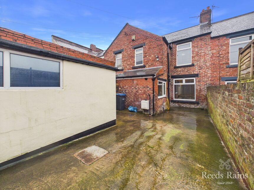 Main image of 3 bedroom Mid Terrace House for sale, Holdforth Crest, Bishop Auckland, Durham, DL14