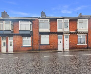 3 bedroom Mid Terrace House for sale