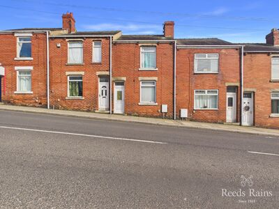 2 bedroom Mid Terrace House for sale
