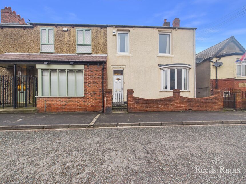 3 bedroom End Terrace House for sale