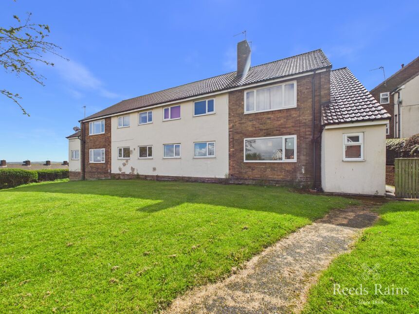 3 bedroom Flat for sale