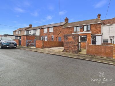 Dene Avenue, 3 bedroom Mid Terrace House for sale, &pound;85,000