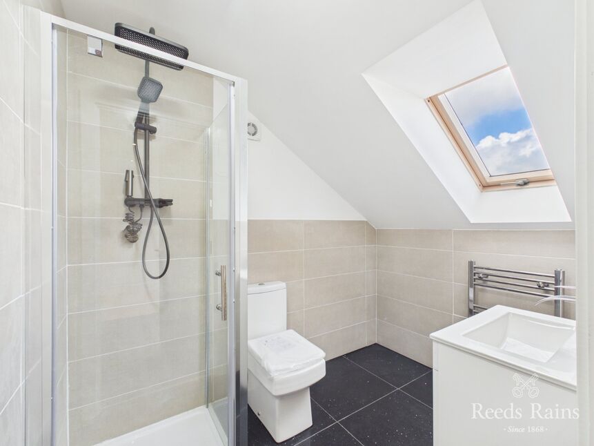 En-Suite Bathroom