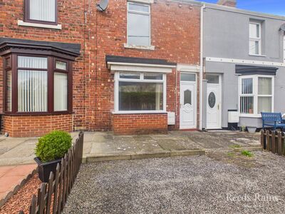 2 bedroom Mid Terrace House to rent