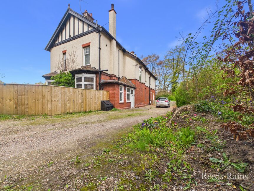 Main image of 5 bedroom Detached House for sale, Durham Road, Bishop Auckland, Durham, DL14