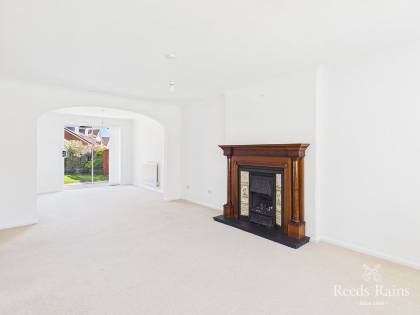 Lounge / Dining Room