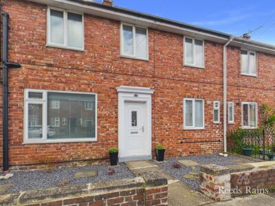 Annand Road, 3 bedroom Mid Terrace House to rent, &pound;1,200 pcm
