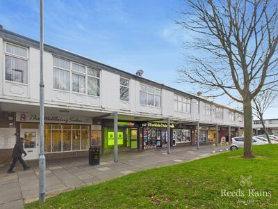 Cheveley Park Shopping Centre, 2 bedroom Flat for sale, &pound;55,000