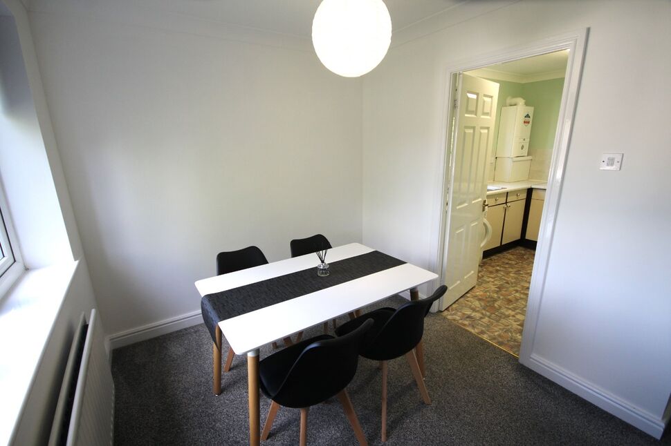 Lounge / Dining Room