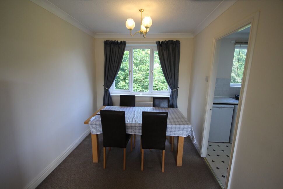 Lounge / Dining Room
