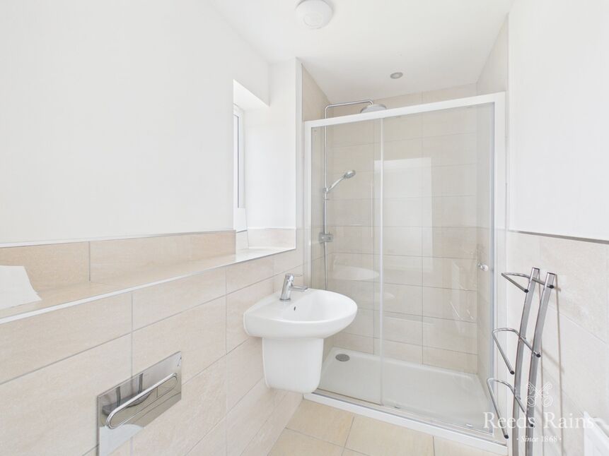 En-Suite Bathroom