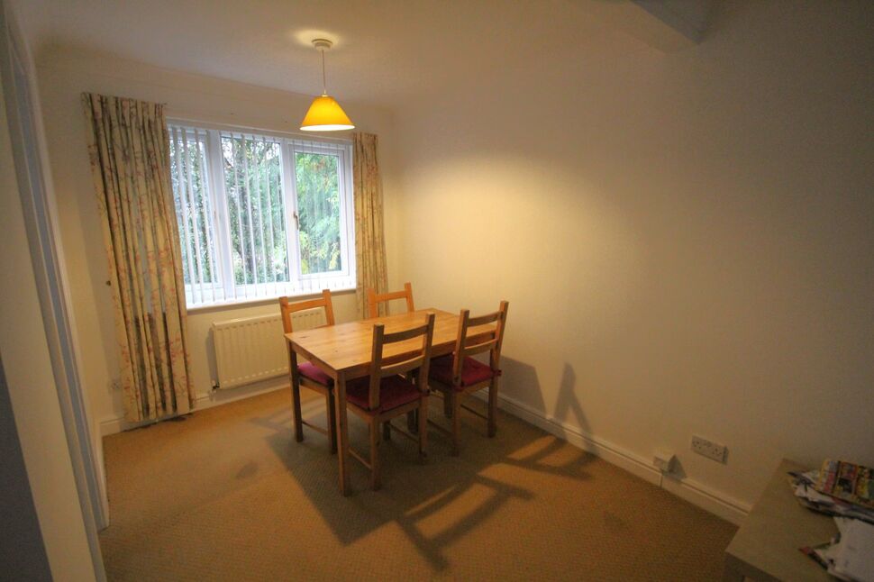 Lounge / Dining Room