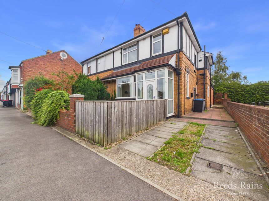 Main image of 4 bedroom Semi Detached House for sale, Marshall Terrace, Gilesgate, Durham, DH1
