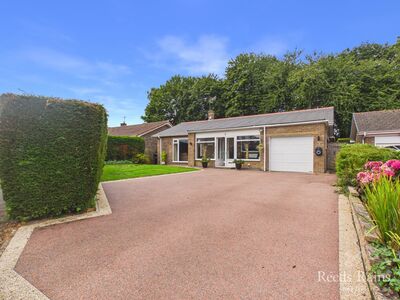 Jenison Close, 4 bedroom Detached Bungalow for sale, &pound;335,000