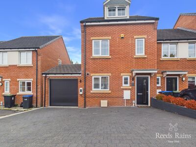 3 bedroom End Terrace House for sale