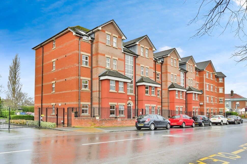Main image of 2 bedroom  Flat to rent, Apartment 3 358 Parrs Wood Road, Didsbury, Manchester, M20