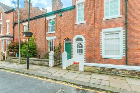 2 bedroom Mid Terrace House to rent