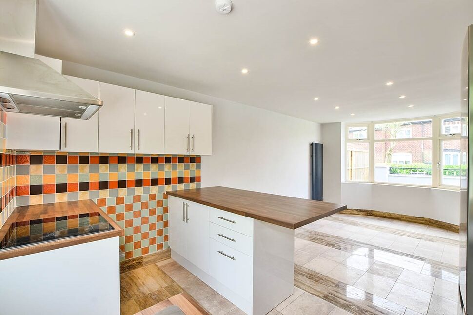 Kitchen / Dining