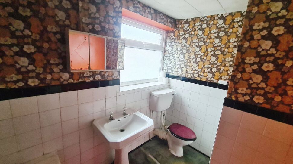 3 bedroom Mid Terrace House for sale, Rusholme Grove, Manchester, M14