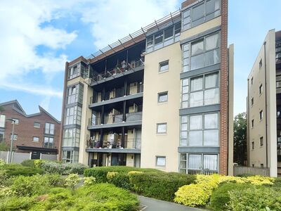 2 bedroom  Flat for sale