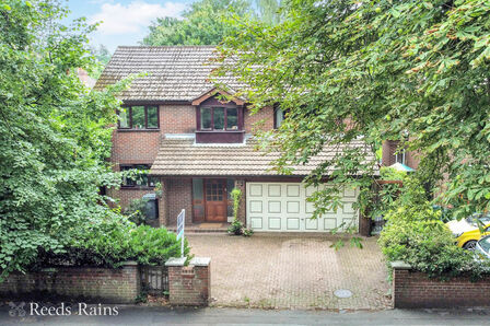 Wilmslow Road, 4 bedroom Detached House for sale, £850,000