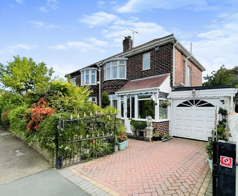3 bedroom Semi Detached House for sale, Morningside Drive, Manchester
