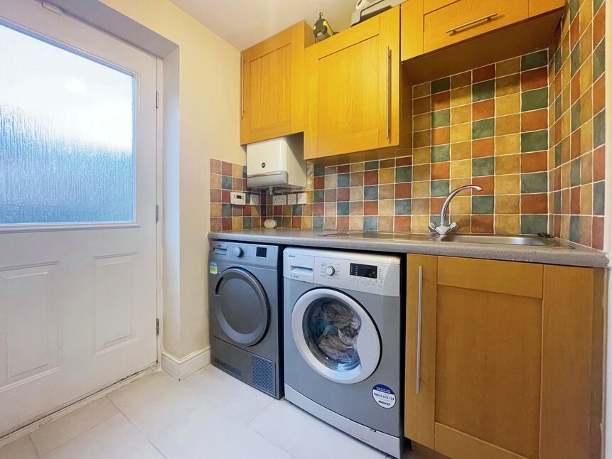 4 bedroom House for sale, Holden Avenue, Manchester, M16 £425,000