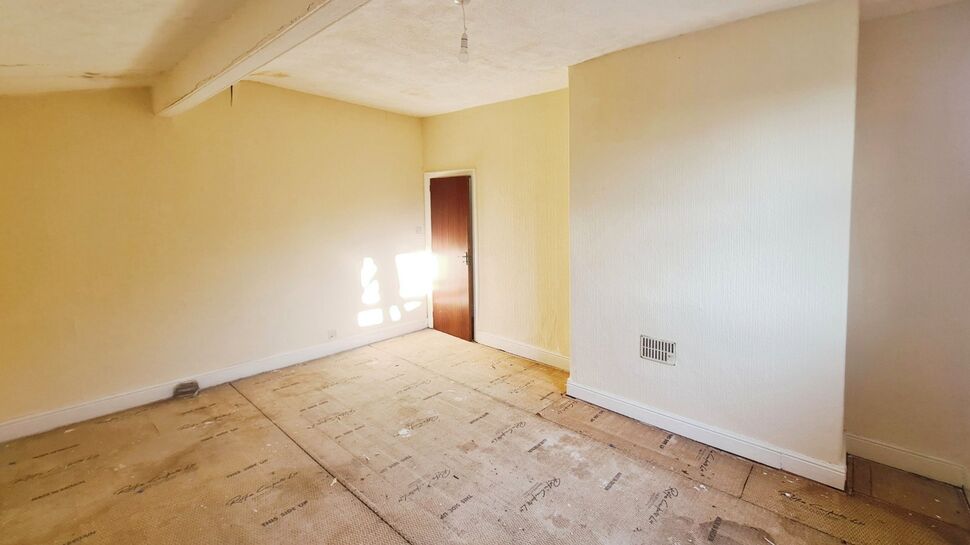 4 bedroom End Terrace House for sale, Beech Range, Manchester, M19 £