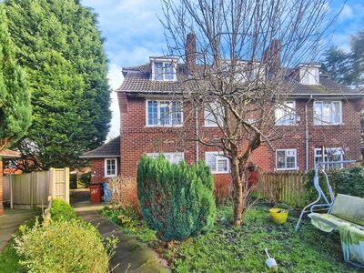 Heald Place, 6 bedroom Semi Detached House for sale, £390,000