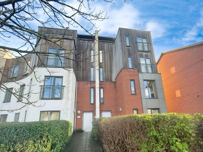 The Boulevard, 2 bedroom  Flat for sale, £210,000