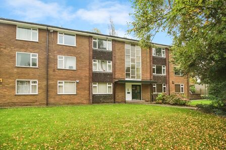 Barlow Moor Court, 2 bedroom  Flat for sale, £230,000