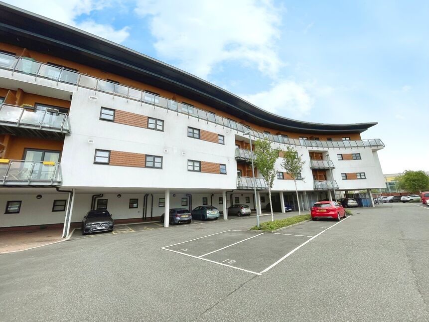 2 bedroom  Flat for sale